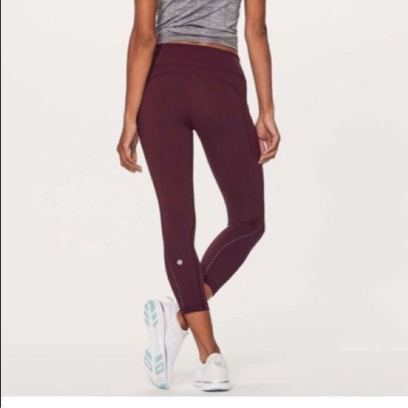 Lululemon Extra Mile Crop (Reflective 23") In Garnet/Maroon Size 8 - Picture 2 of 11